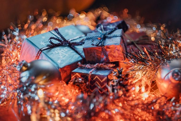 Home Assortiment kerstcadeaus: vliegles, wellness en sieraden ideëen om je dierbare te verrassen