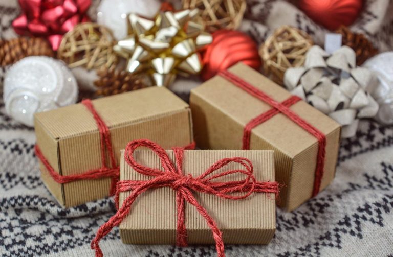 Home Voorbeeld van gepersonaliseerde verzenddozen op maat met merklogo en duurzame materialen voor e-commerce verpakking