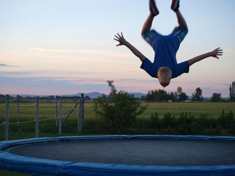 Home Verschillende trampolinevormen en maten ter ondersteuning van trampolinekeuze guide met ronde en rechthoekige opties