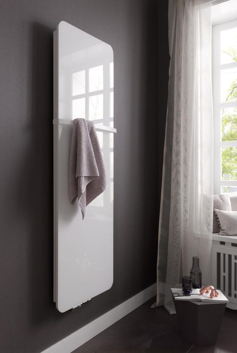 Home Moderne elektrische radiator met witte glazen voorkant voor badkamer verwarming